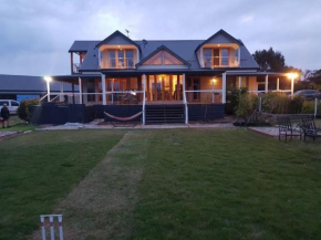 Whole House Torquay Stay Small Pool spa